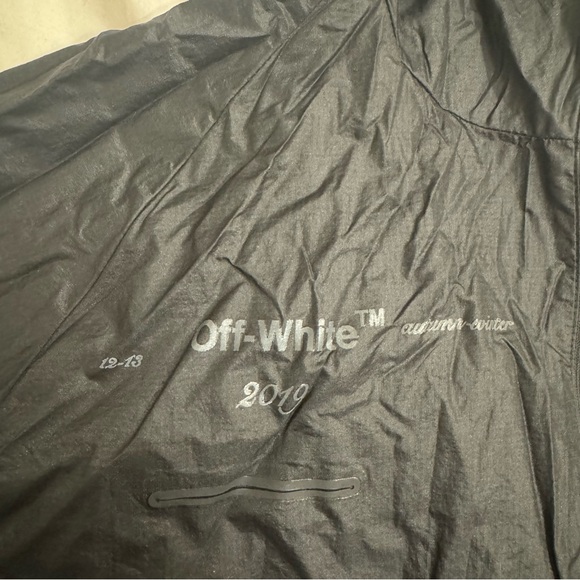 Nike x Off-White Black Crossover Back Arrow Windbreaker Running Jacket - Size: L - Picture 10 of 15